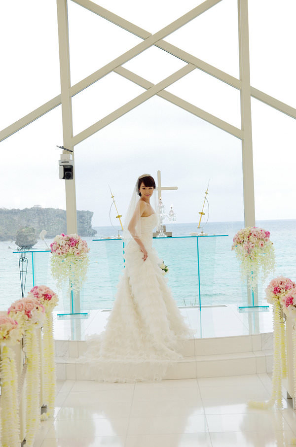 碧海藍天+純白教堂的夢幻婚禮♥沖繩婚禮體驗派對♥